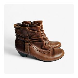 ★ Cobb Hill by New Balance Alexandra Boots - Brown ★
